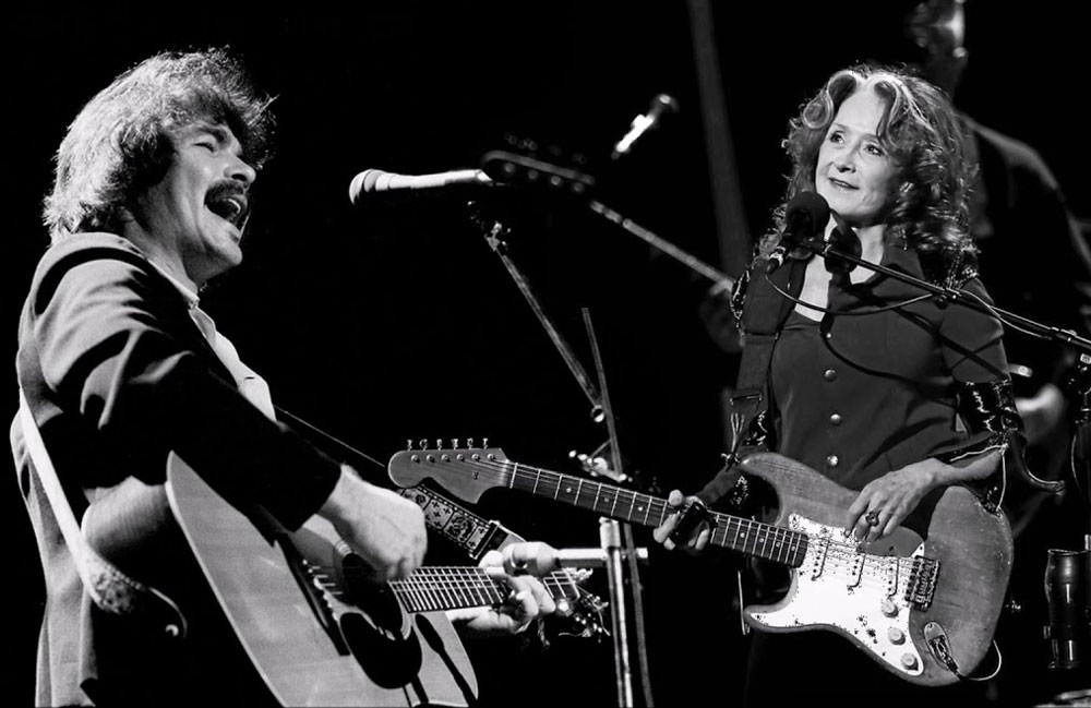 John Prine and Bonnie Raitt singing Angel from Montgomery chords