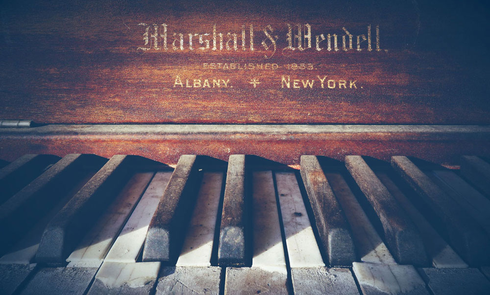 old time piano inviting you to join piano-ology